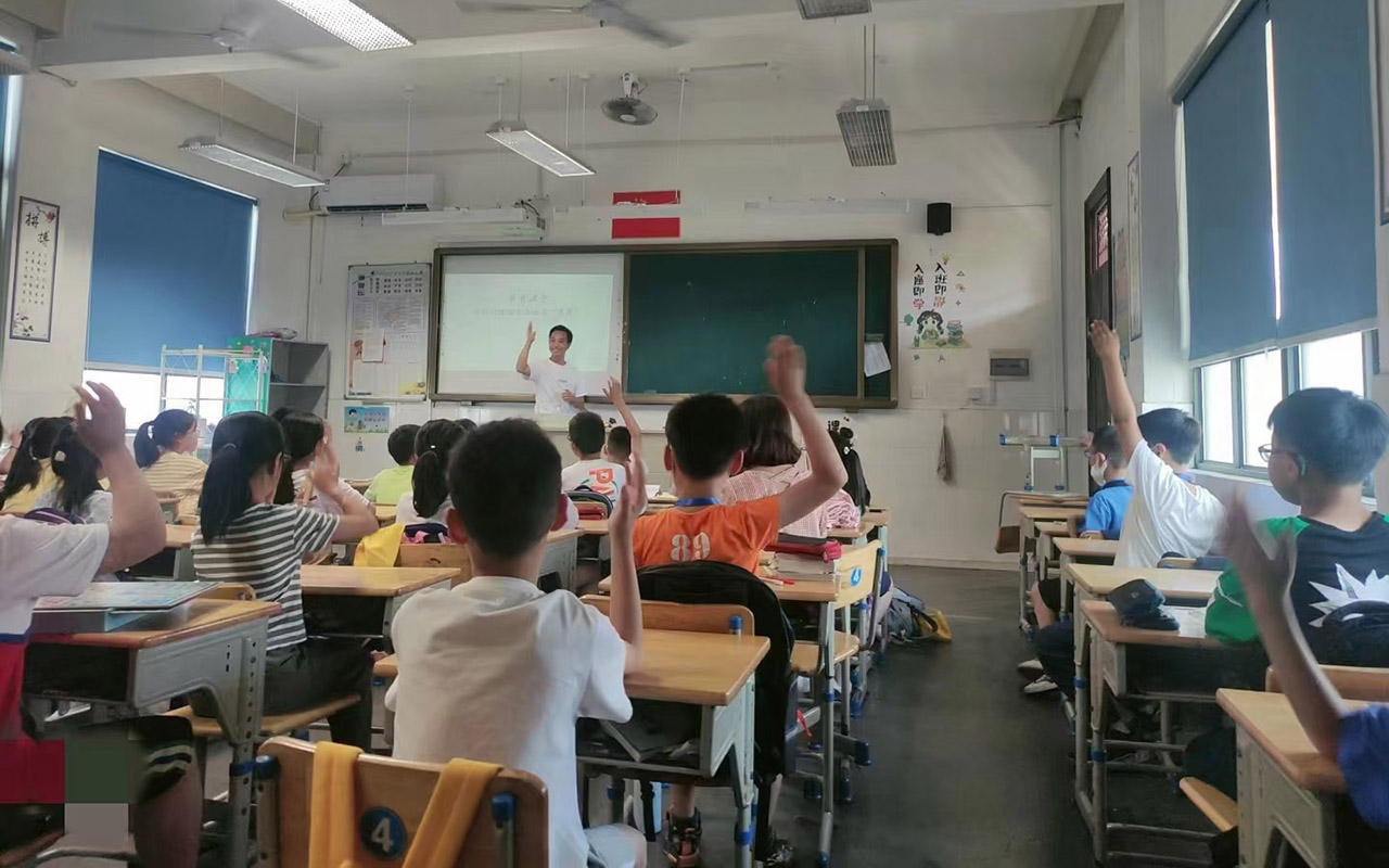 阿鲁科尔沁旗冯家小学